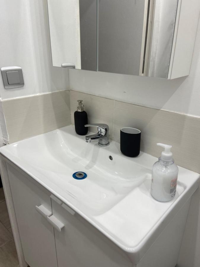 La Galerie, Proche Aeroport Apartment Tillé Екстериор снимка