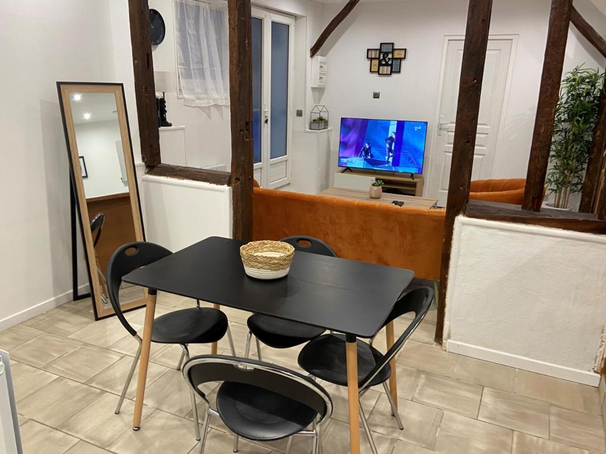 La Galerie, Proche Aeroport Apartment Tillé Екстериор снимка
