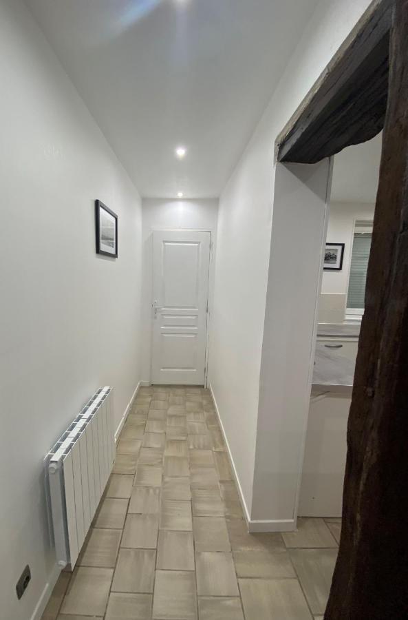 La Galerie, Proche Aeroport Apartment Tillé Екстериор снимка